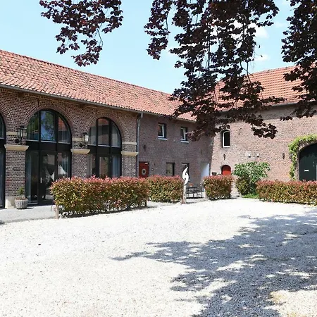 - Buitenverblijf Huiskenshof Zuid-limburg