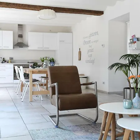 B&b&vakantiewoningen - Buitenverblijf Huiskenshof Zuid-limburg *