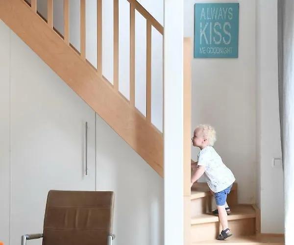 - Buitenverblijf Huiskenshof Zuid-limburg Holiday home Klimmen