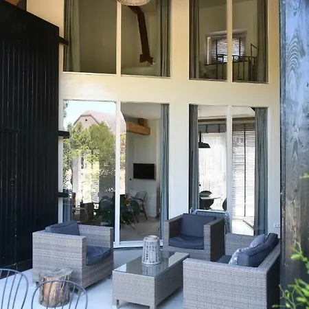 - Buitenverblijf Huiskenshof Zuid-limburg Vakantiehuis *